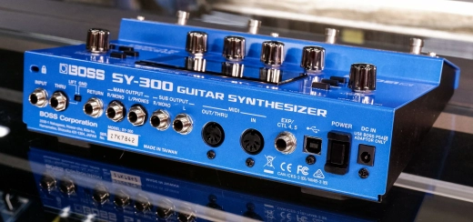 BOSS - SY-300 Guitar Synth 2